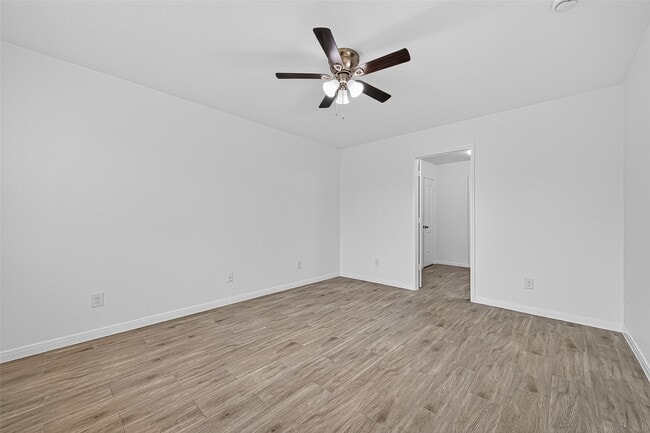 Building Photo - 6009 Cypress Ln