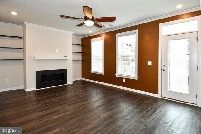 Building Photo - 20739 Heron Landing Dr