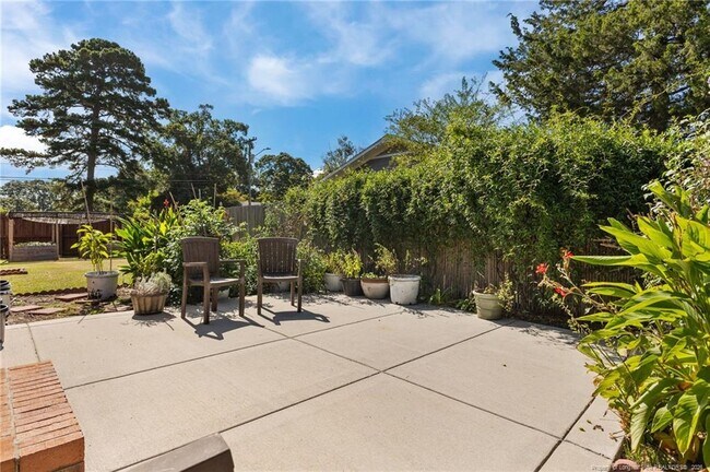 Building Photo - 6171 Timberland Dr