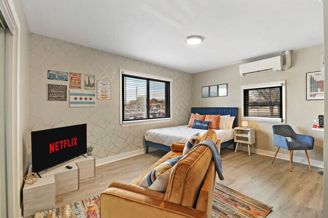 Primary Photo - 4903 Spencer Ave