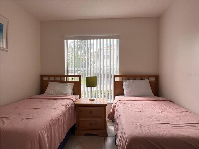 Building Photo - 8805 Grand Palms Cir