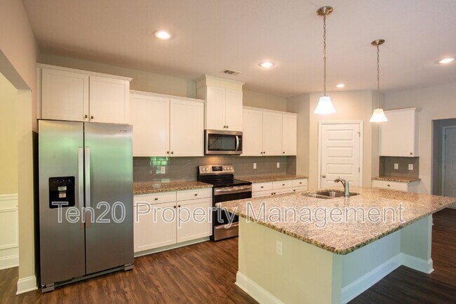Building Photo - 7272 Sorrel Dr