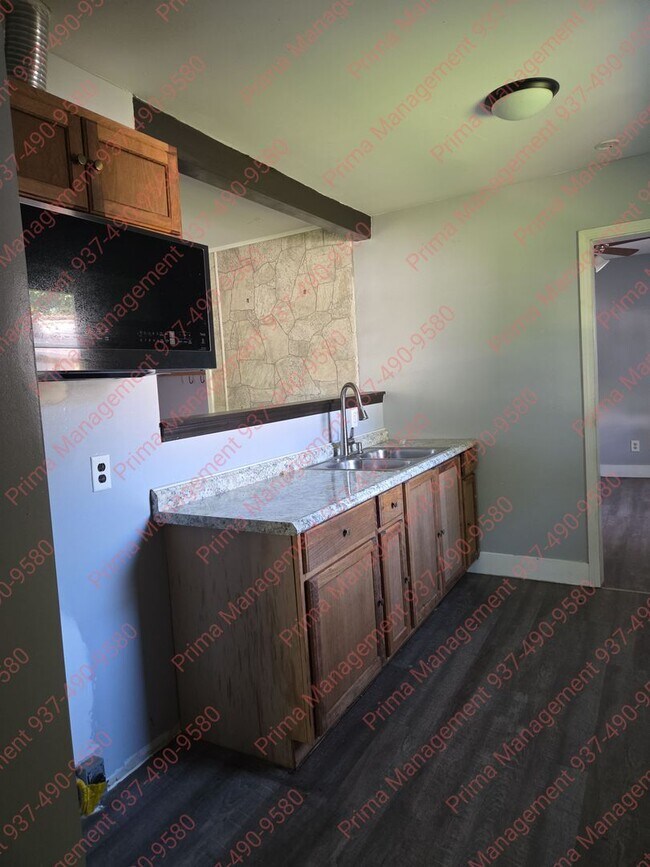 Building Photo - 5142 Bower Ave
