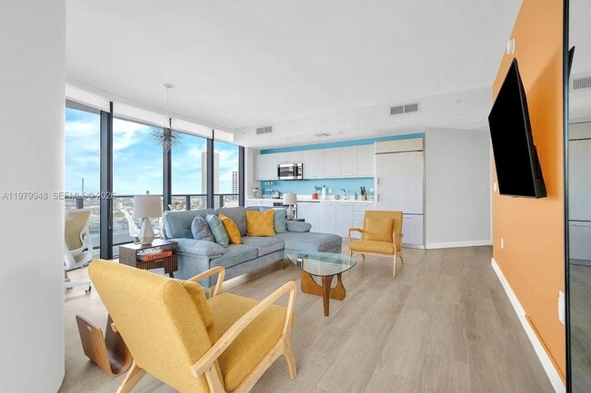 Building Photo - 55 SW 9th St