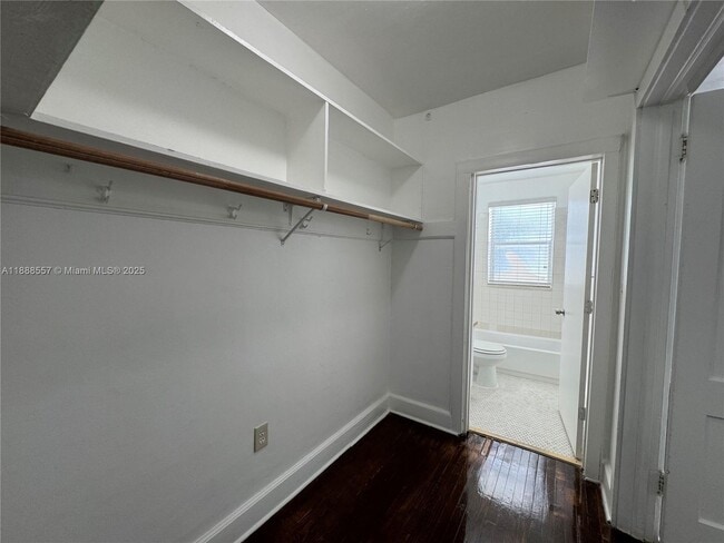 Building Photo - 177 NE 50th St