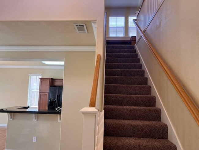 Building Photo - 3 Bedroom Home in Shasta View Gardens