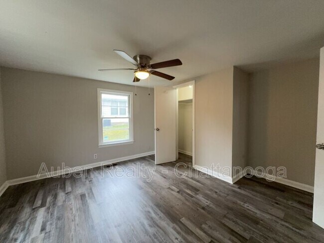 Building Photo - 52 Wilburger St