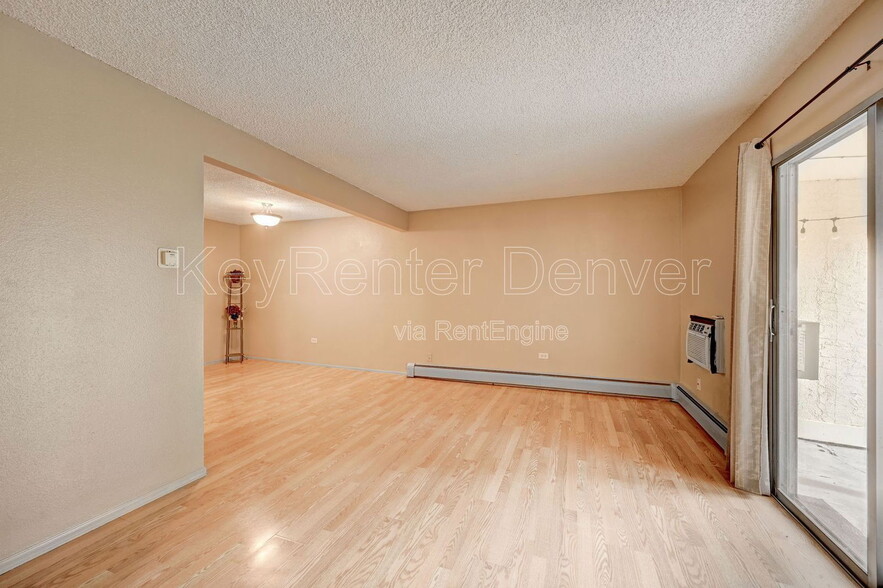 Building Photo - 4565 S Lowell Blvd