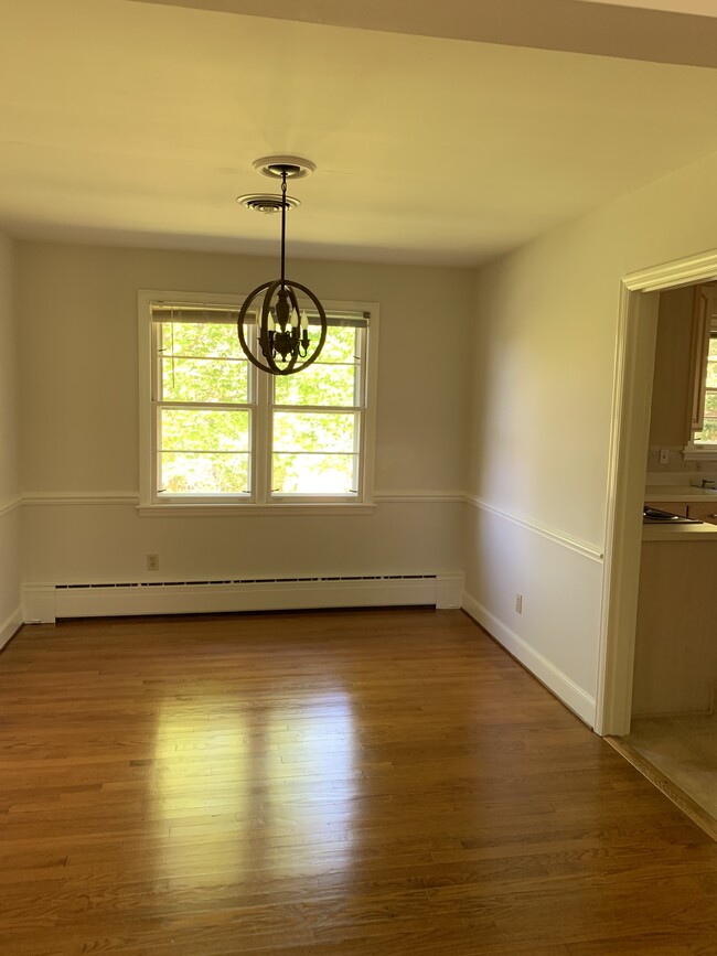 Building Photo - 2009 Mimosa Dr