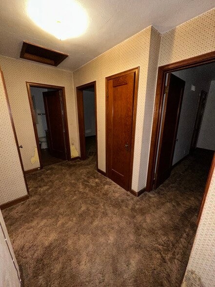 Building Photo - 820 S 10th St