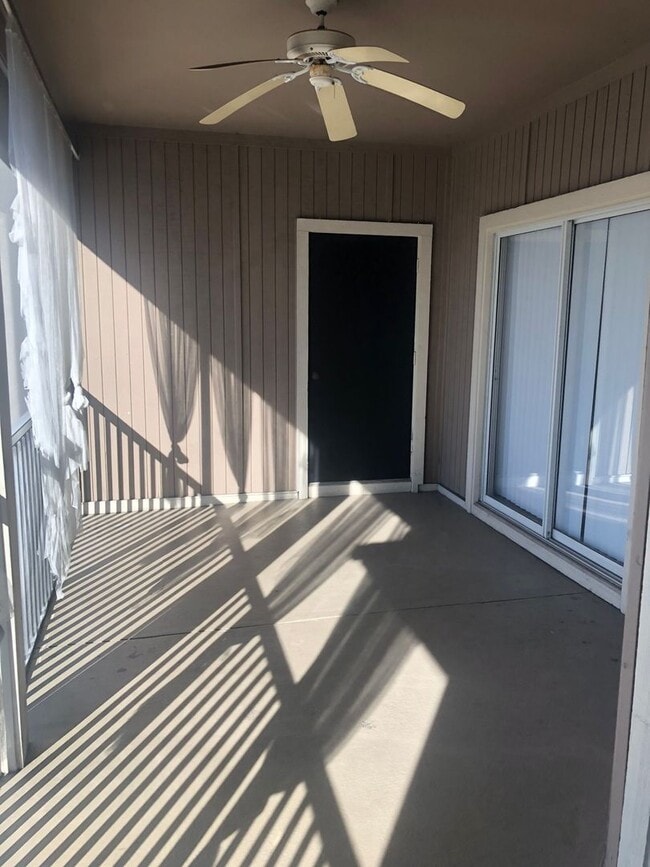 Building Photo - Nice 2B/2B condo for rent on N Gate Pkwy