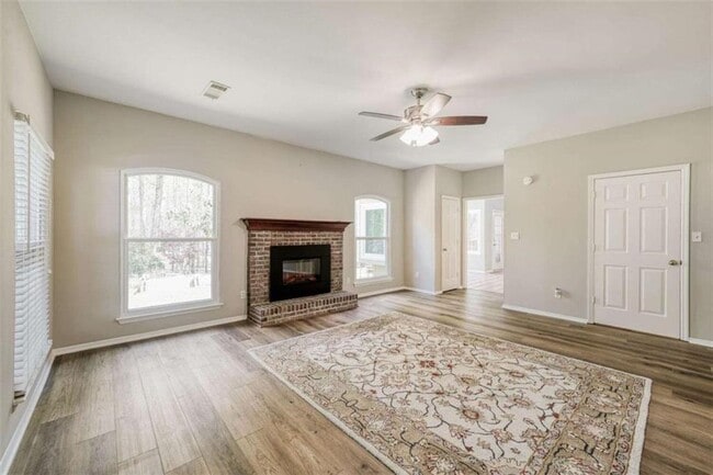 Building Photo - 10910 Willow Meadow Cir