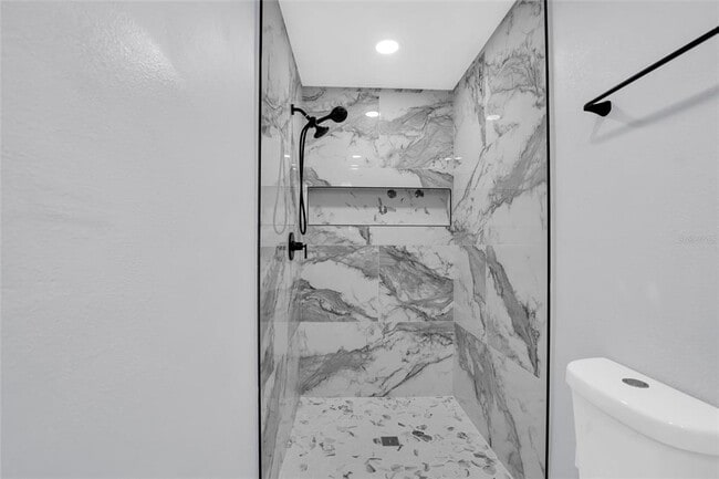 Building Photo - 7401 1/2 1st Ave N