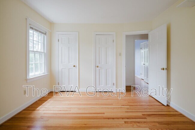 Building Photo - 10075 Aragon Dr