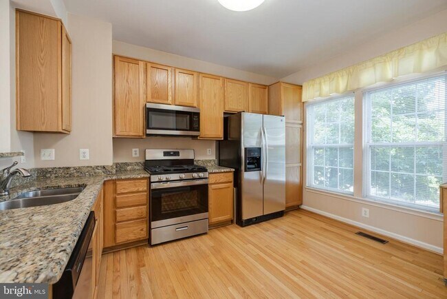 Building Photo - 5821 Pearson Ln