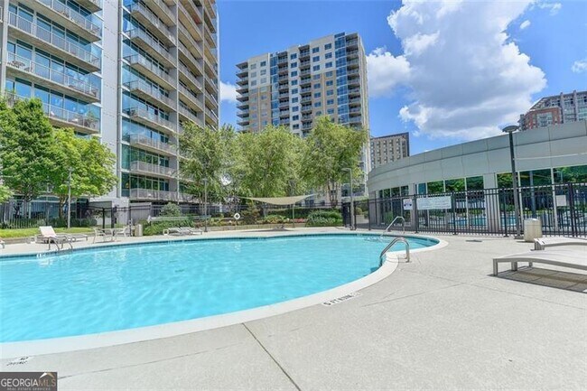Building Photo - 44 Peachtree Pl NE