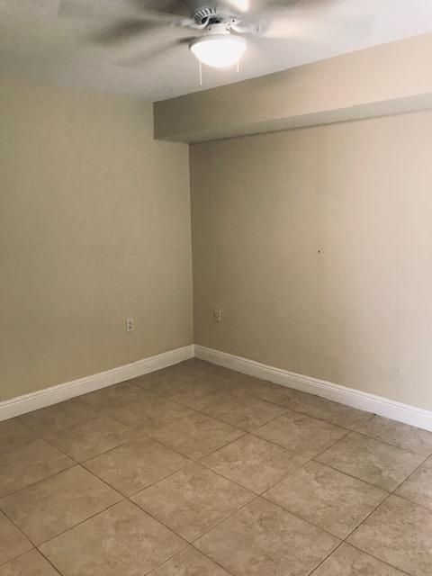 Building Photo - 2214 22nd Ln