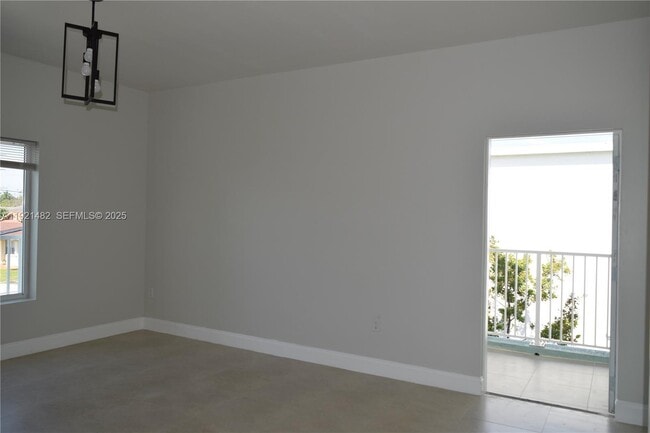 Building Photo - 445 SW 78th Ct