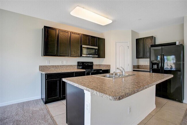 Building Photo - 3521 Seneca Club Loop