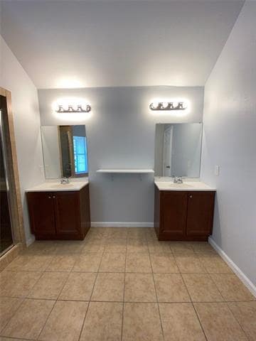 Building Photo - 918 Sylvan Creek Dr