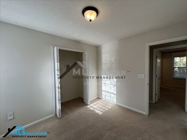 Building Photo - 4905 Gaithers Pointe Dr