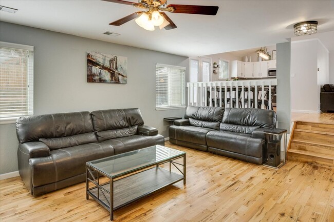 Building Photo - Beautifully updated 4Bd/3Ba Arvada Home