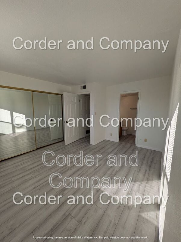 Building Photo - 3301 Monroe St NE