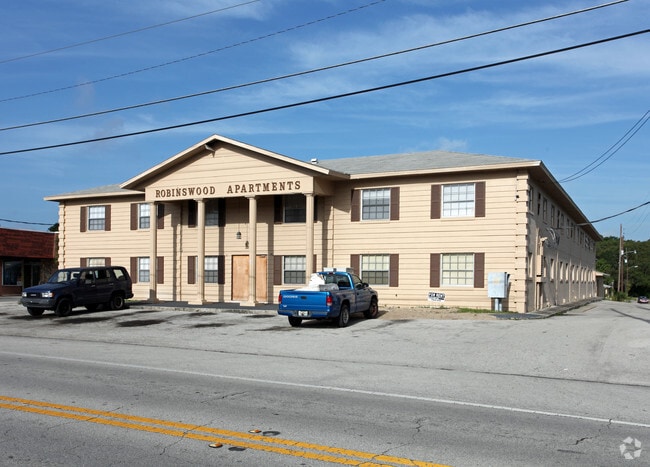 Primary Photo - Robinswood Apartments