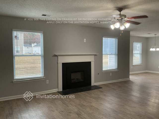 Building Photo - 5999 Horseshoe Ln