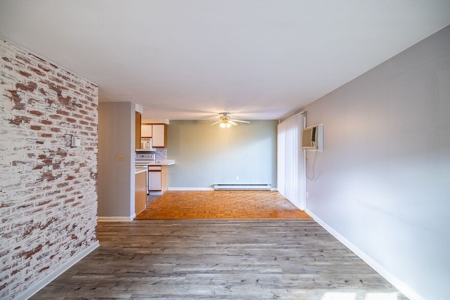 Building Photo - 489 Idlewood Blvd