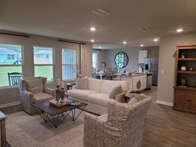 Building Photo - 2022 Built 4 Bed/2 Bath Smart-Home within ...