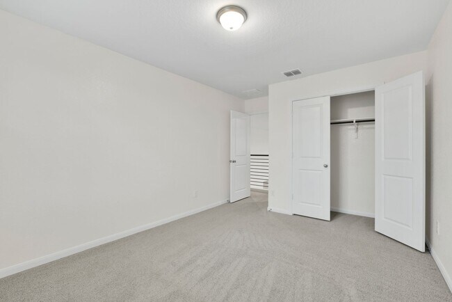 Building Photo - 144 Foxhound Path