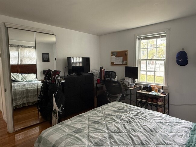 Building Photo - 43 Hillcroft Rd