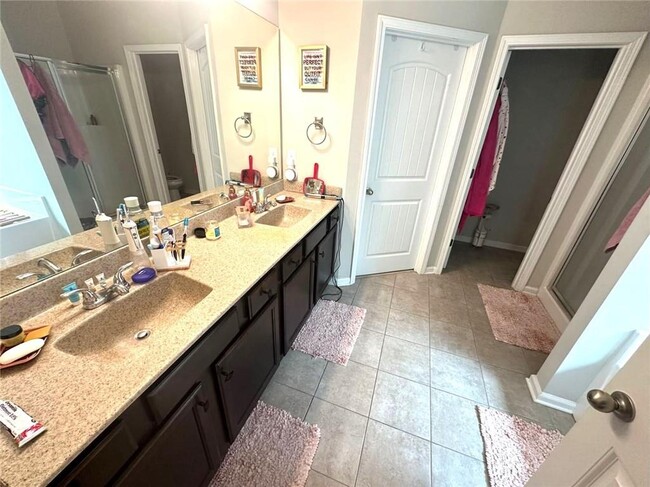 Building Photo - 4127 Water Mill Dr