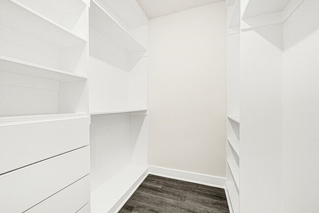 Building Photo - 4013 St Augustine St