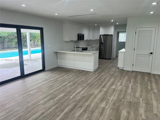 Building Photo - 7340 SW 105th Terrace