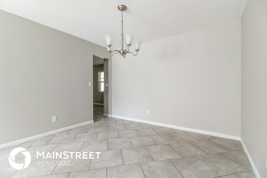 Building Photo - 822 Black Knight Dr