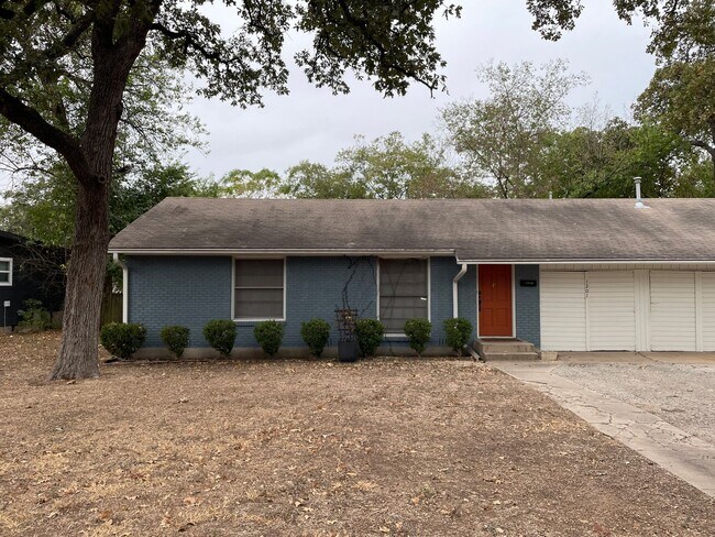 Primary Photo - 1201 Norwood Rd