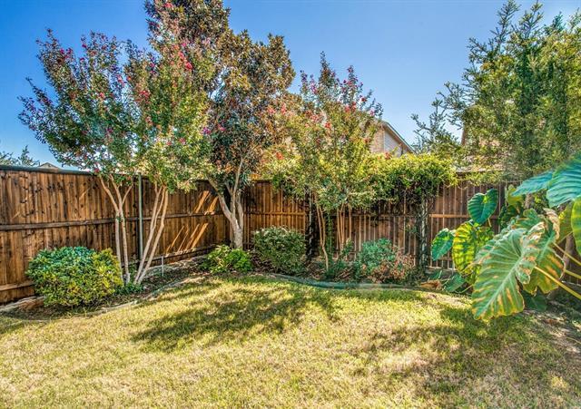 Building Photo - 935 Crestmoor Dr