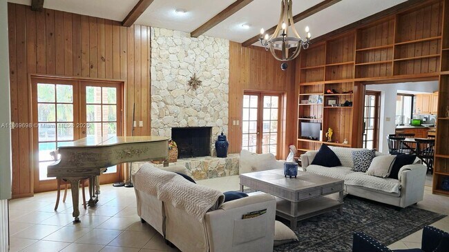 Building Photo - 15305 SW 74th Ct