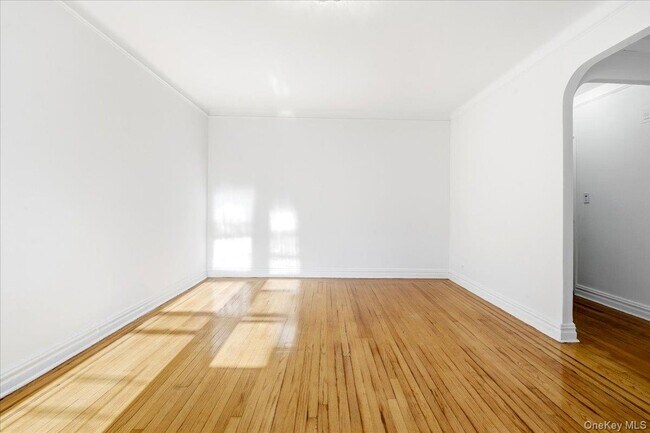 Building Photo - 114-20 Queens Blvd