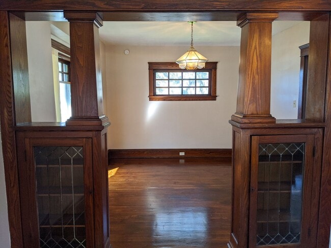Building Photo - Nice 3 BR, 1 Bath House for Rent