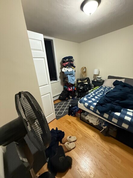 Building Photo - 1156 Cambridge St