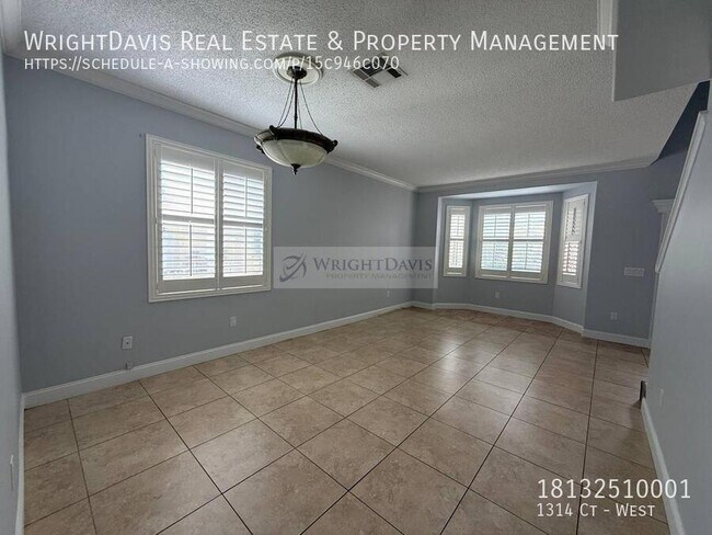 Building Photo - 1314 Ct-West
