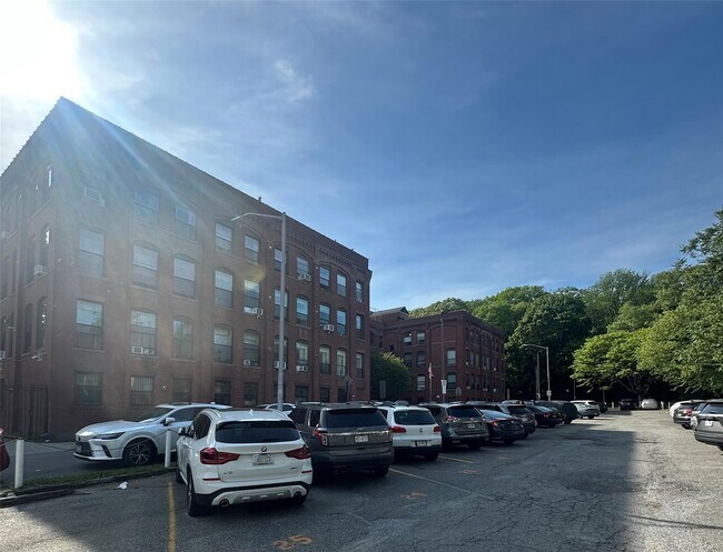 Building Photo - 84-10 101st St