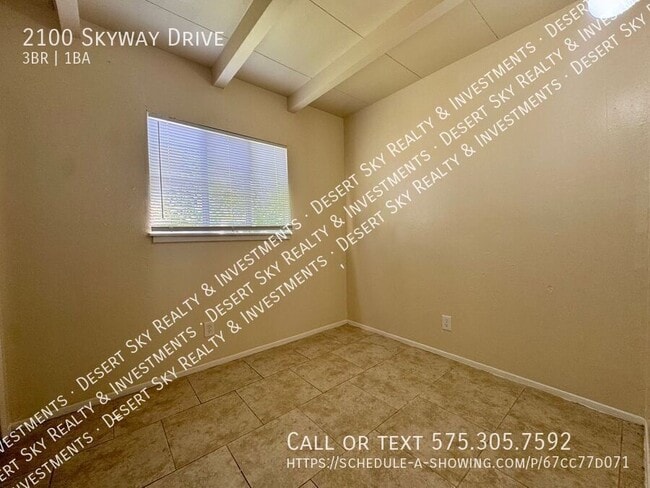 Building Photo - 2100 Skyway Dr