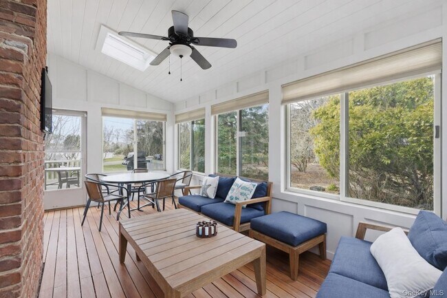 Building Photo - 1 Canal Way