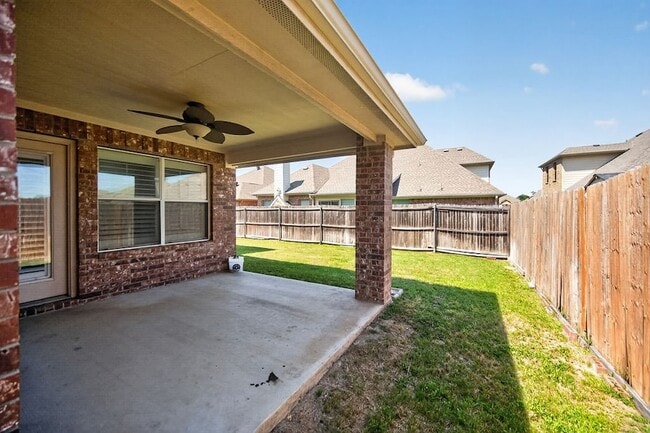 Building Photo - 2360 Collin Dr