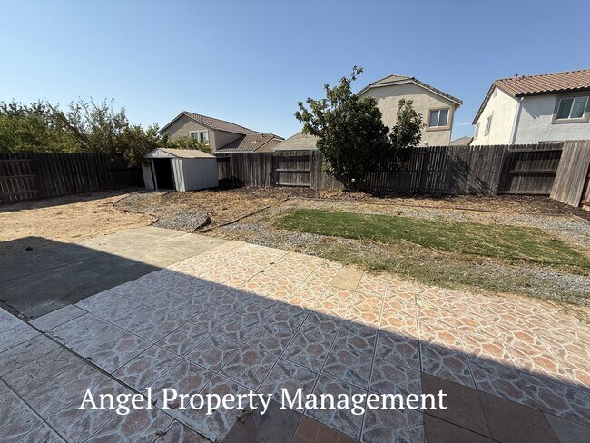 Building Photo - 5301 Nectar Cir