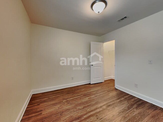 Building Photo - 3264 Brierhill Rd